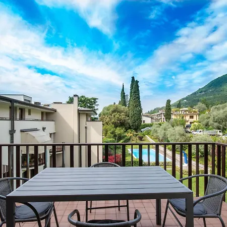 Apartment Emma Gardone Riviera